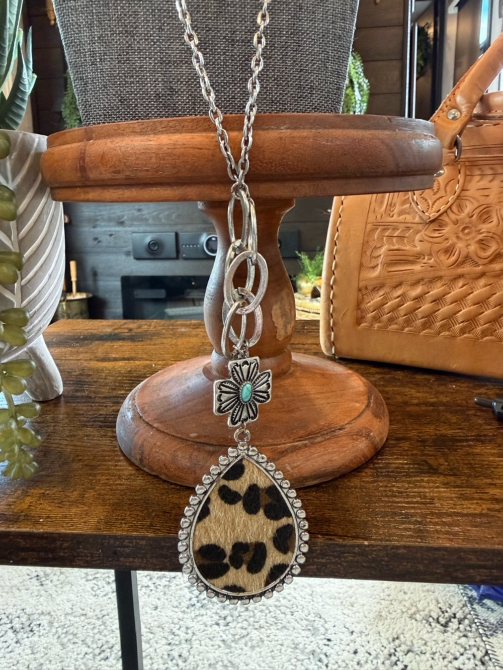Leopard Teardrop Pendant Necklace with Silver Accents